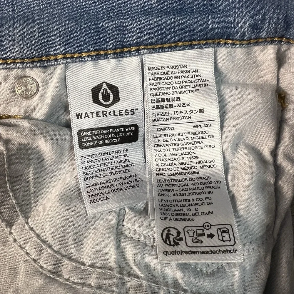 Levi's 511 Slim Fit Jeans Mens 31x30 Light Wash Waterless Denim Distressed
